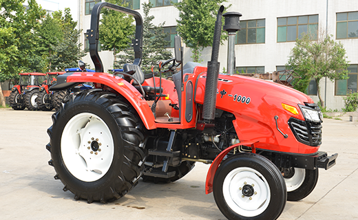 尊龙凯时-1000型拖拉机