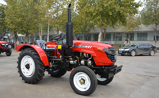 尊龙凯时-450型拖拉机